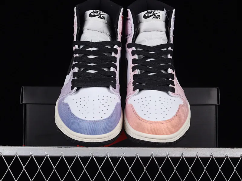 All categories Air Jordan Jordan series basketball shoes Air Jordan 1 High Air Jordan 1 High OG "Skyline" AJ1 Jordan 1 denim high-top basketball shoes DX0054-805